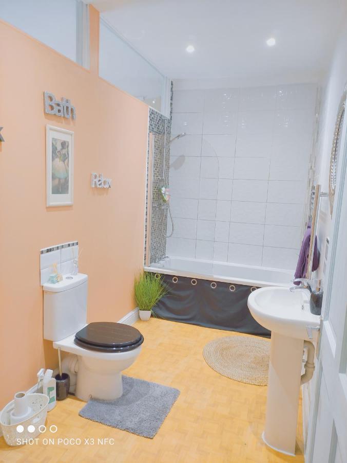 Magnolia House Guest Accommodation Falmouth Bagian luar foto
